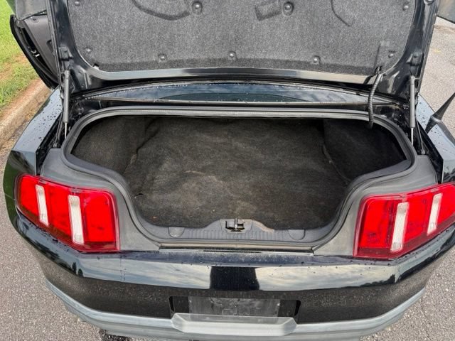 Used 2012 Ford Mustang Shelby GT500 w/ SVT Performance Pkg RWD image 12