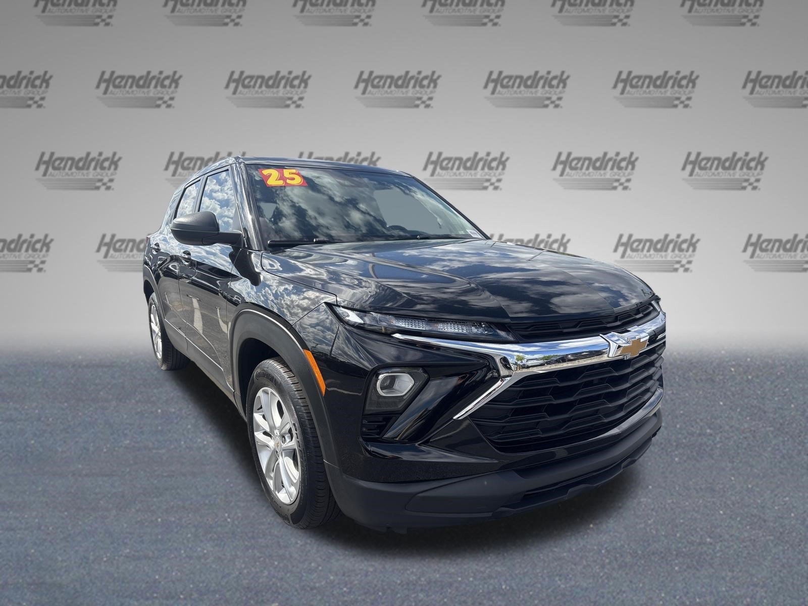 Used 2025 Chevrolet TrailBlazer LS w/ LS Convenience Package FWD video 2