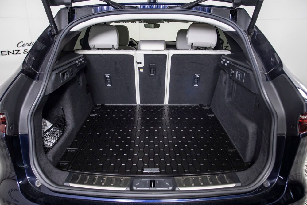 Used 2021 Jaguar F-PACE S image 7