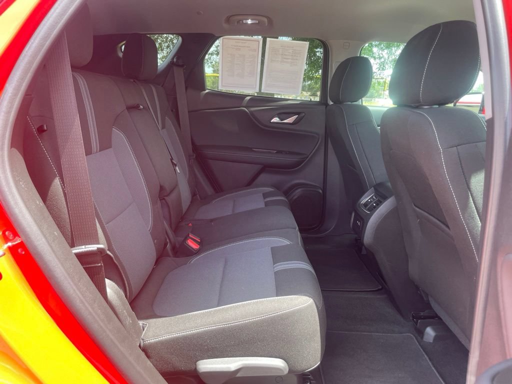 Used 2026 Chevrolet Blazer LT FWD image 16