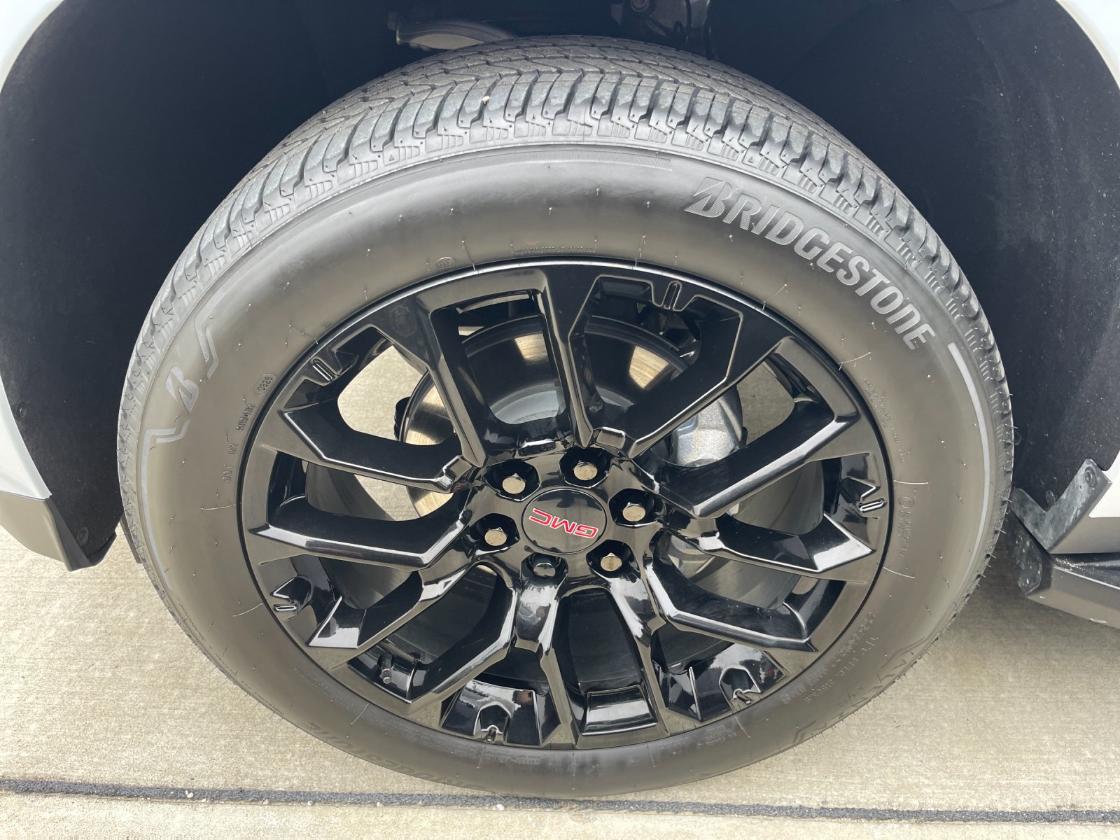 Used 2026 GMC Yukon XL Denali AWD/4WD image 31
