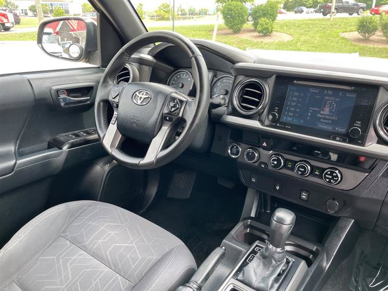 Used 2017 Toyota Tacoma TRD Off-Road w/ Tow Package (A/T) AWD/4WD image 83