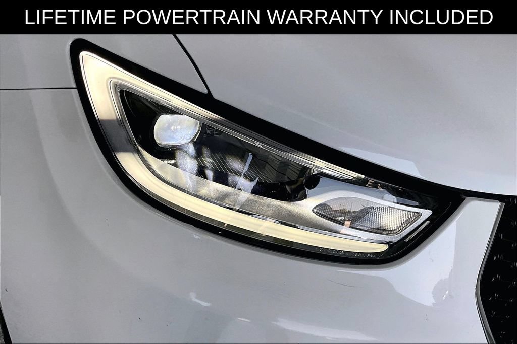Used 2024 Chrysler Pacifica Touring-L FWD image 39
