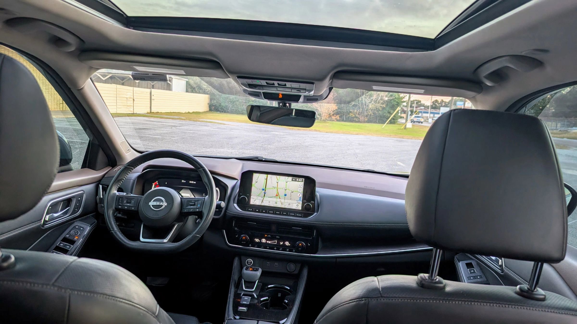 Used 2022 Nissan Rogue Platinum w/ Head-Up Display Package image 19