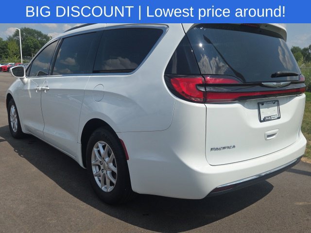 Used 2022 Chrysler Pacifica Touring-L FWD image 17