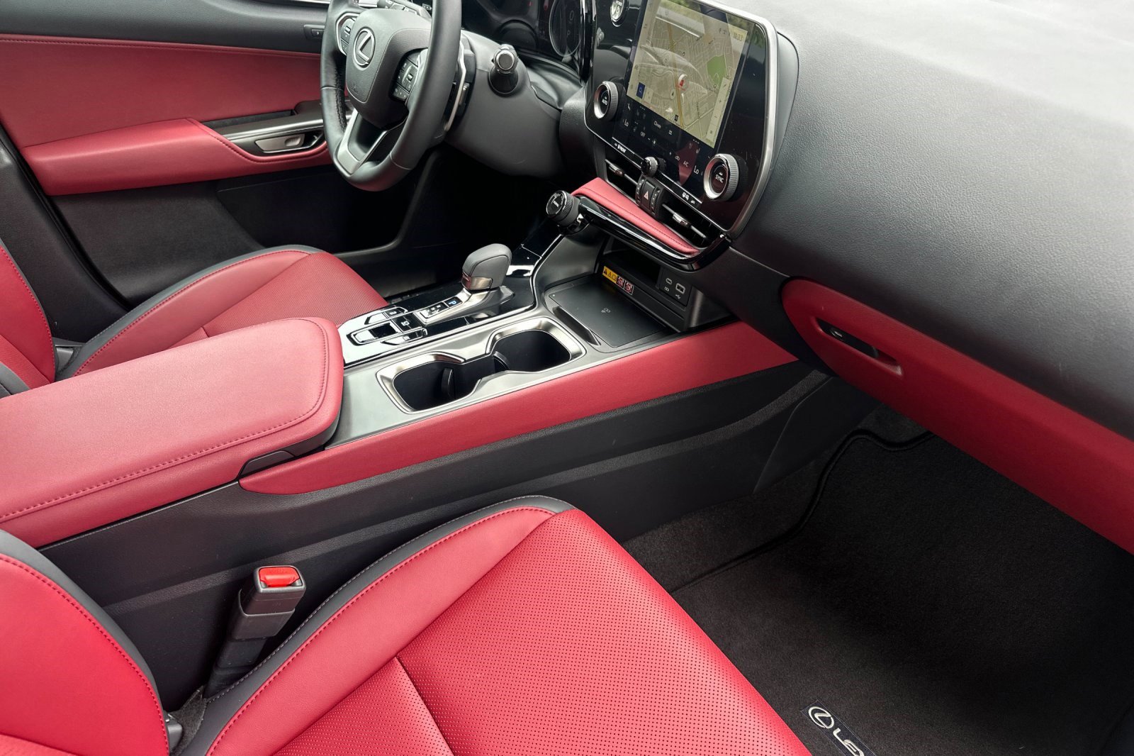 Certified 2026 Lexus NX 350h AWD w/ Accessory Package (Z2) image 20