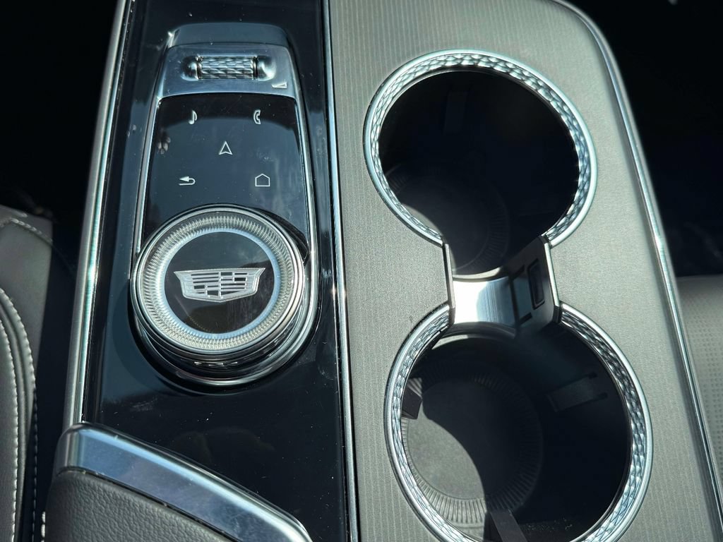 Used 2024 Cadillac Lyriq Luxury AWD/4WD image 25