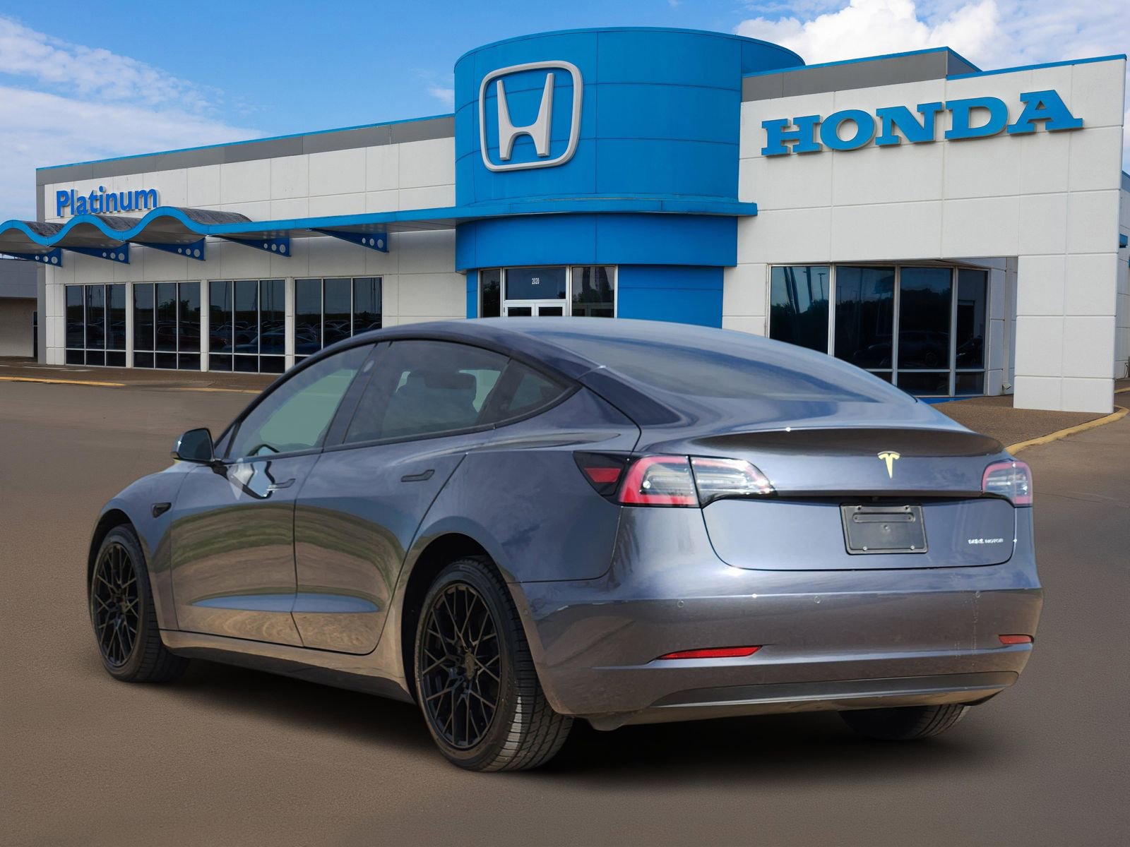 Used 2022 Tesla Model 3 Long Range image 4