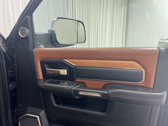 Used 2022 RAM 3500 Limited AWD/4WD image 20