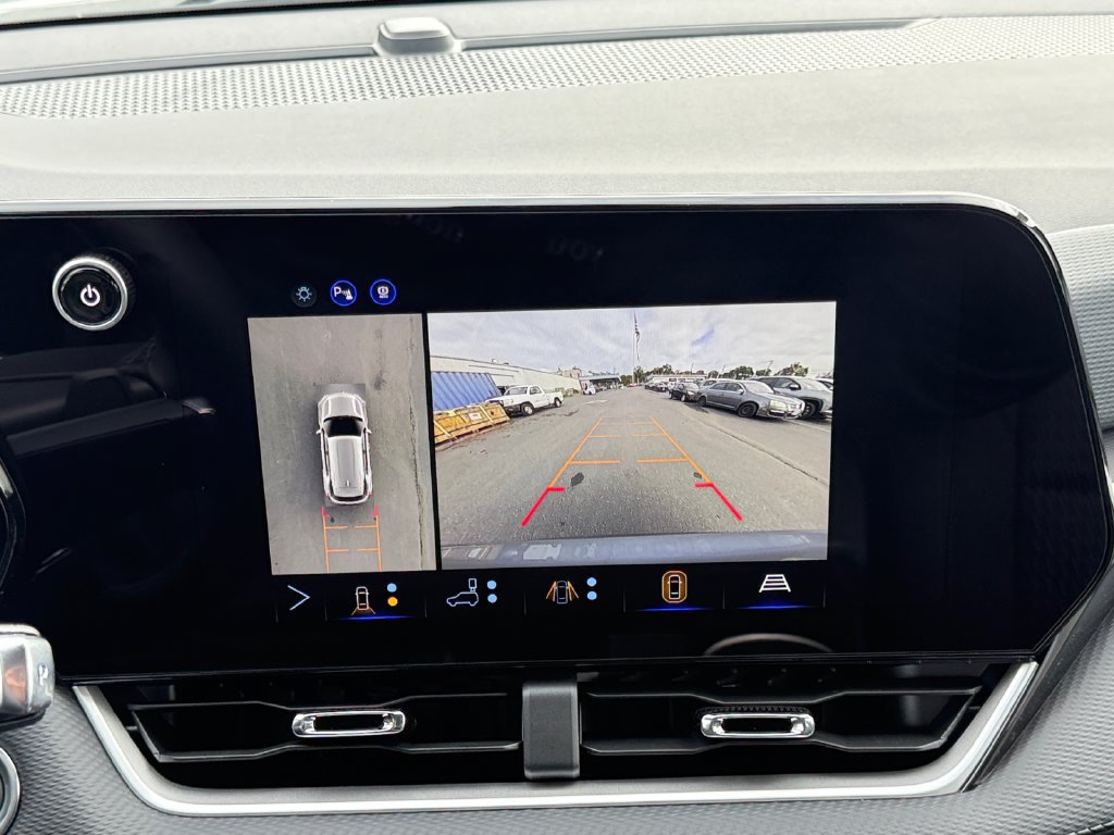 New 2027 Chevrolet Equinox LT w/ Safety and Technology Package AWD/4WD image 15