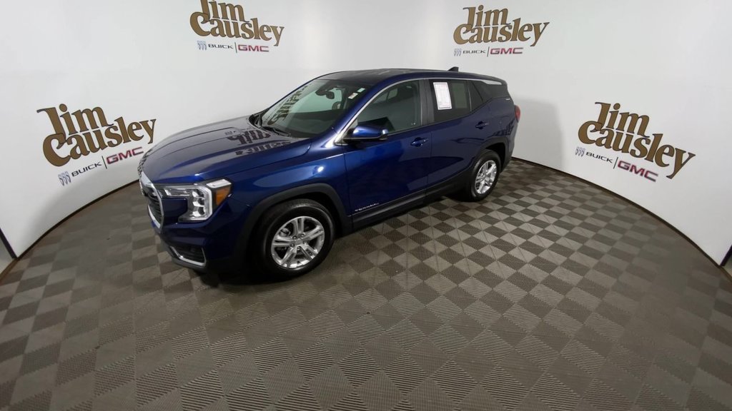 Certified 2023 GMC Terrain SLE FWD image 4