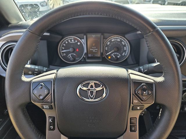 Used 2021 Toyota Tacoma TRD Sport w/ Technology Package image 26