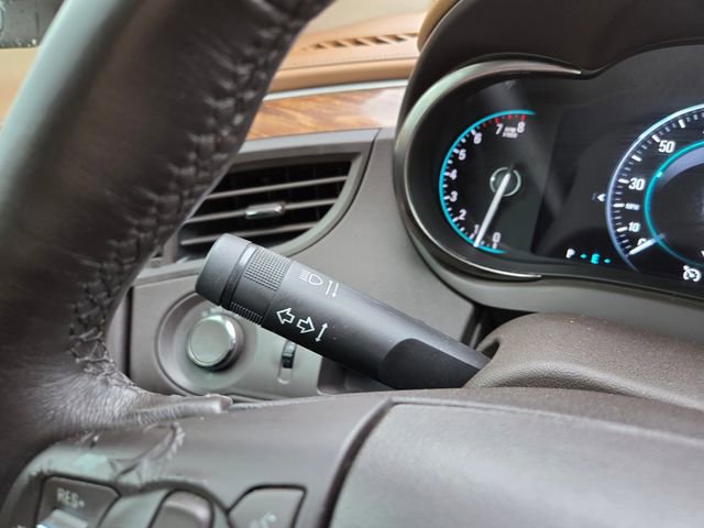 Used 2014 Buick LaCrosse Premium image 19