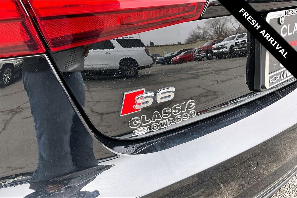 Used 2016 Audi S6 Prestige w/ Prestige Package image 23