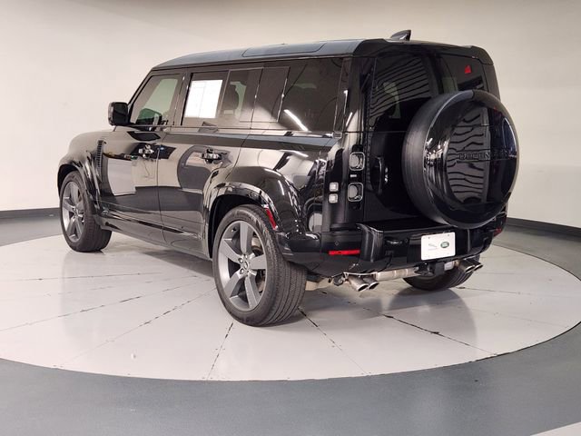 Used 2025 Land Rover Defender 110 V8 AWD/4WD image 5