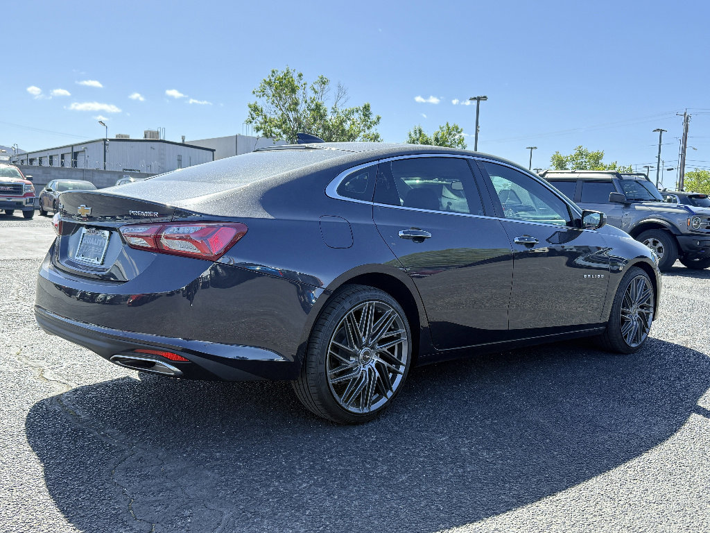 Used 2022 Chevrolet Malibu Premier FWD image 5