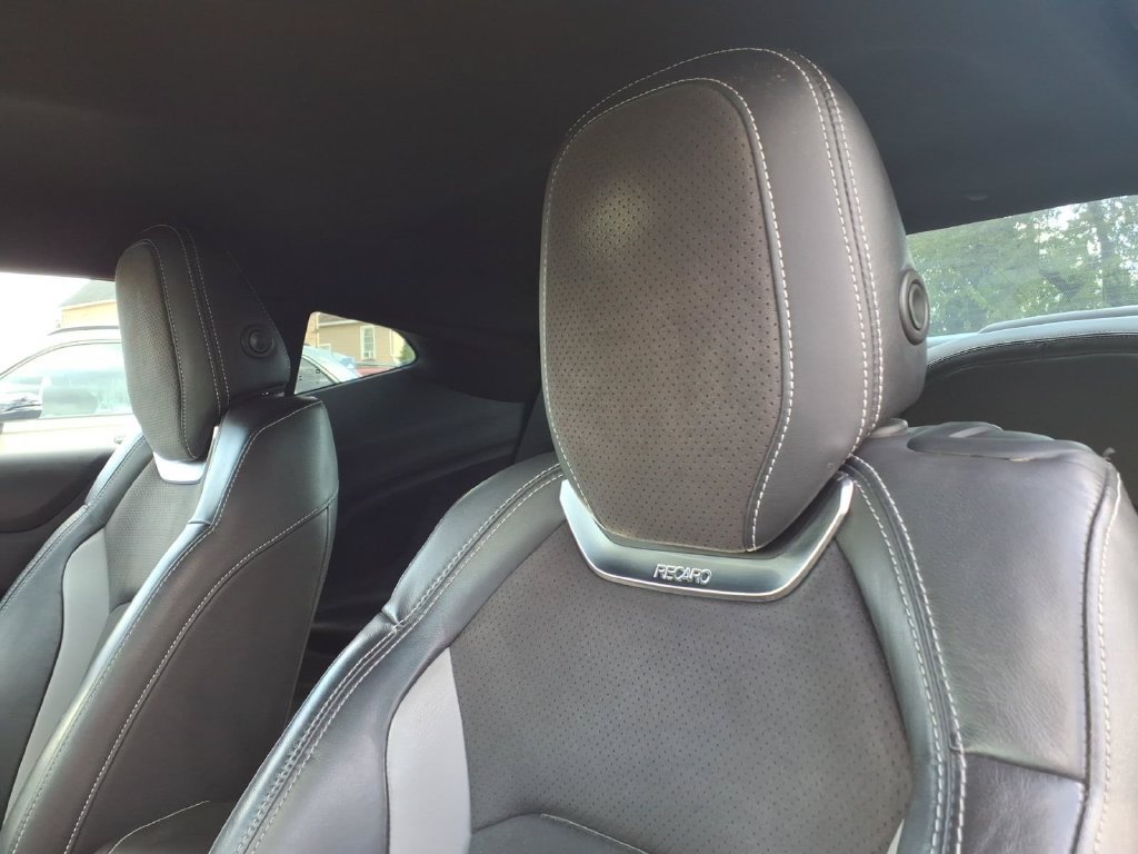 Used 2021 Chevrolet Camaro SS RWD image 18