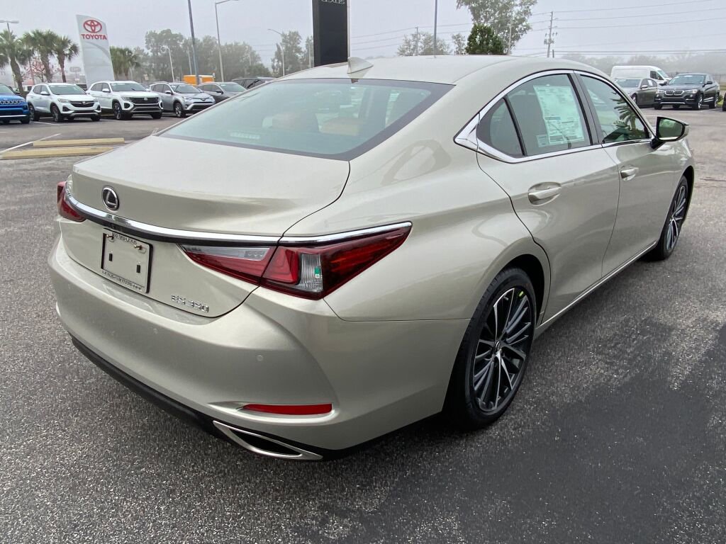 New 2025 Lexus ES 350 w/ Premium Package image 3