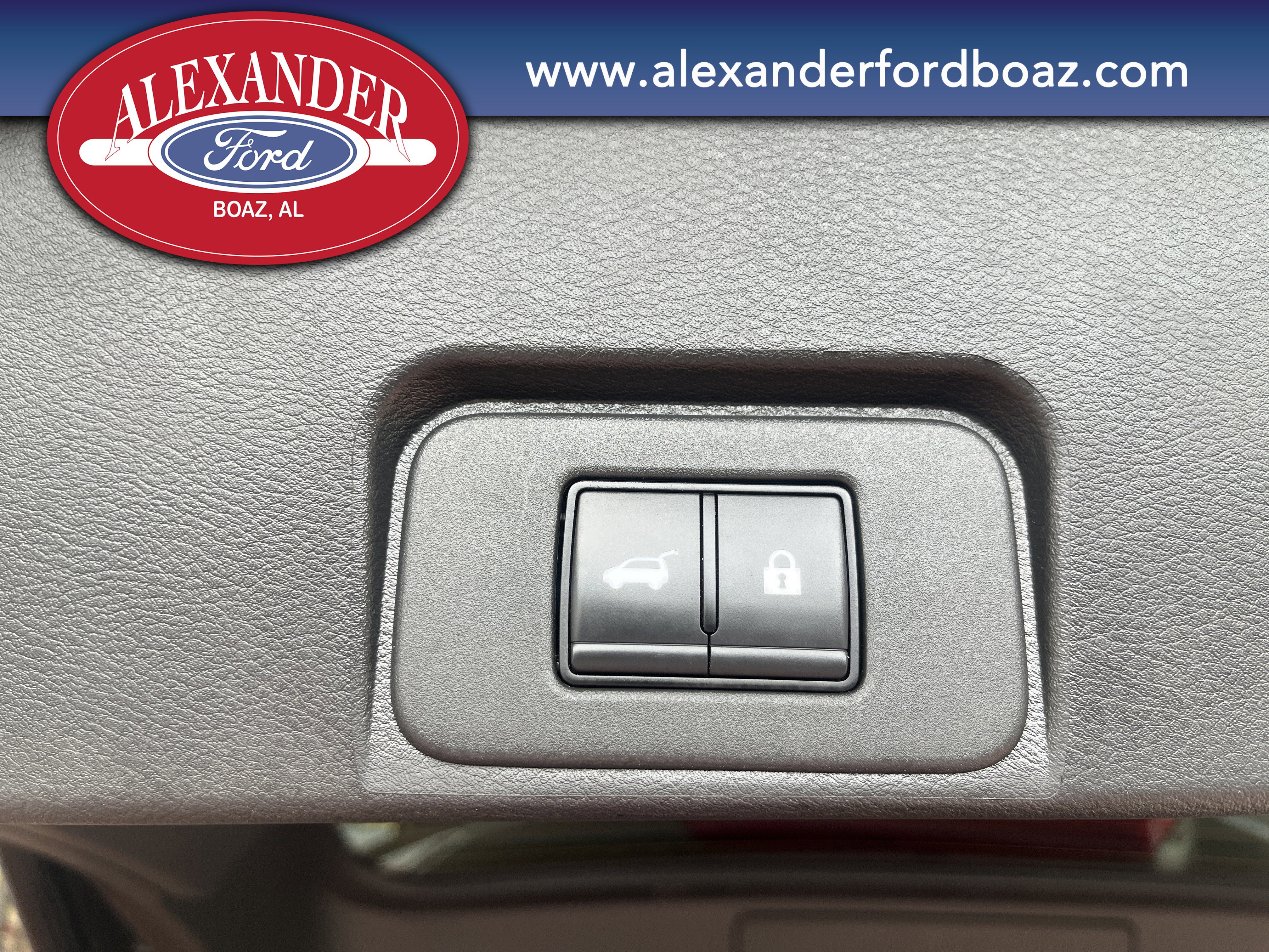 Used 2025 Nissan Rogue SV image 20