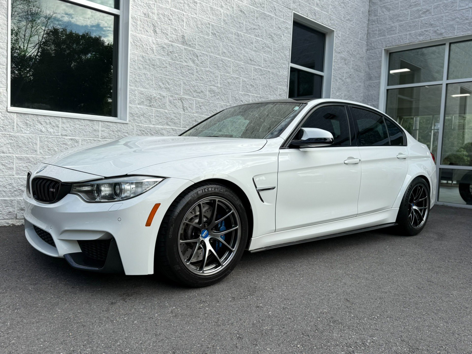 Used 2015 BMW M3 image 3