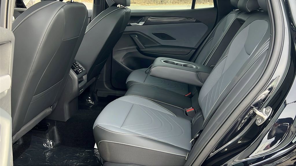 New 2026 Volkswagen Tiguan SE R-Line image 16