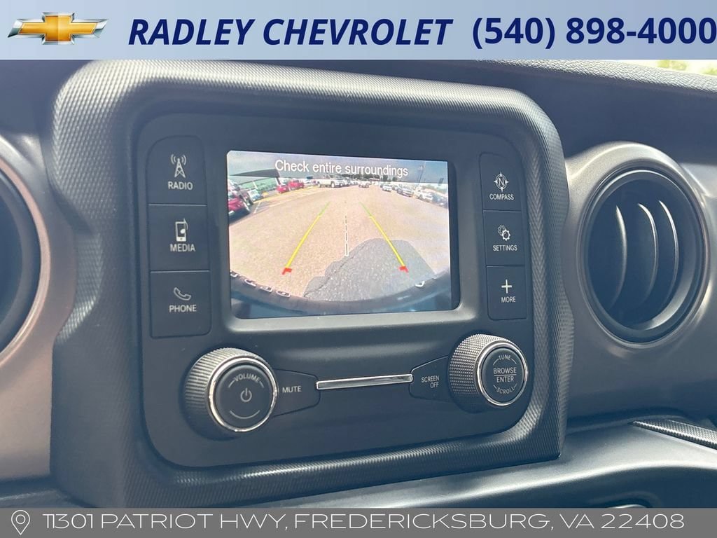 Used 2021 Jeep Wrangler Unlimited Sport AWD/4WD image 9