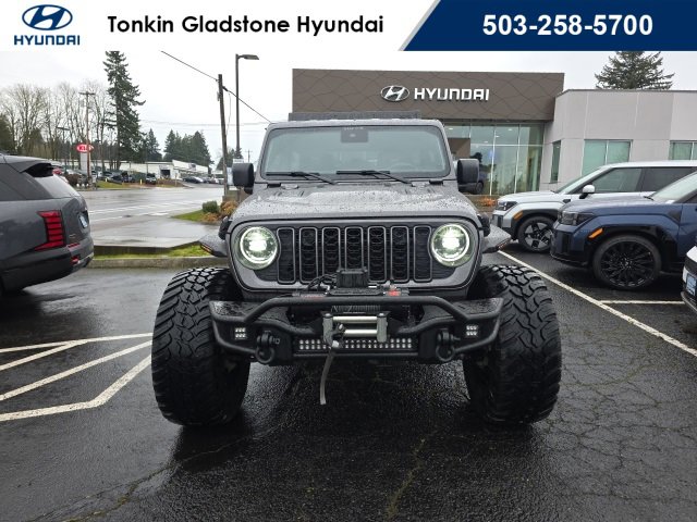 Used 2025 Jeep Wrangler Unlimited Rubicon image 4