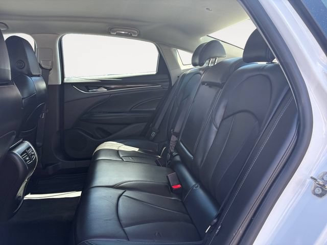 Used 2017 Buick LaCrosse Essence FWD image 13