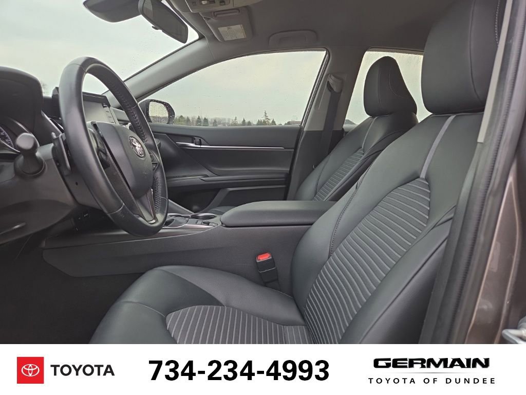 Used 2021 Toyota Camry SE image 12