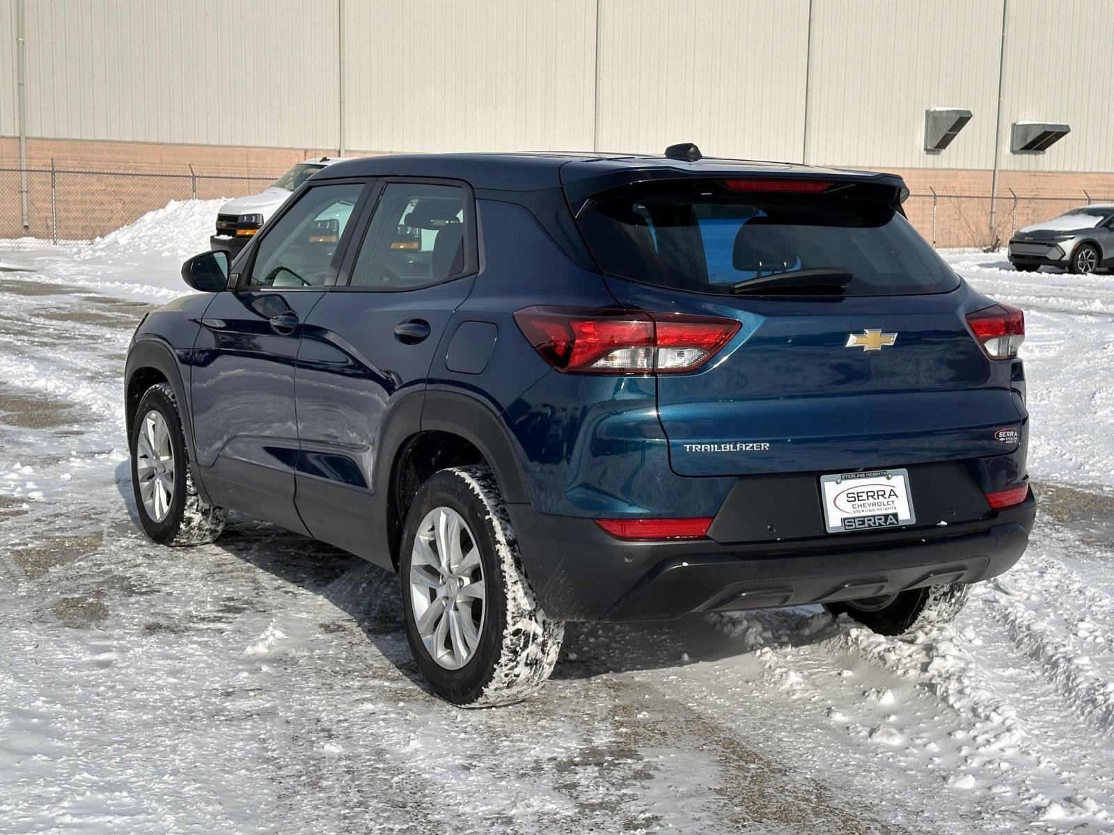 Used 2021 Chevrolet TrailBlazer LS image 3