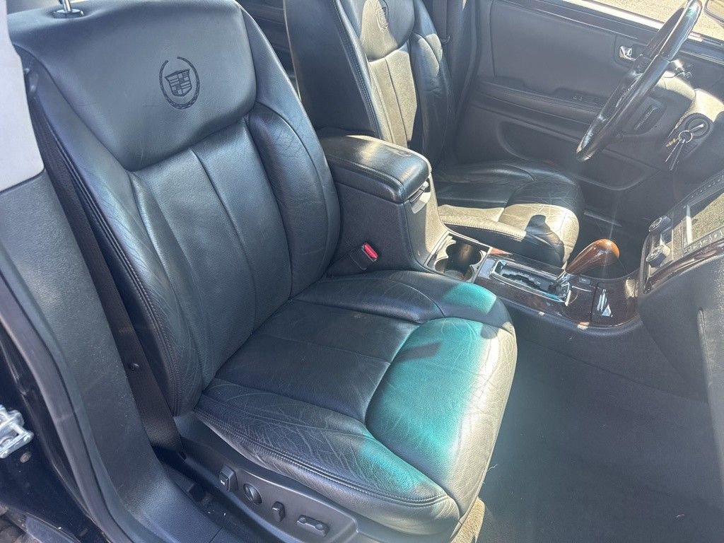 Used 2011 Cadillac DTS Premium FWD image 12