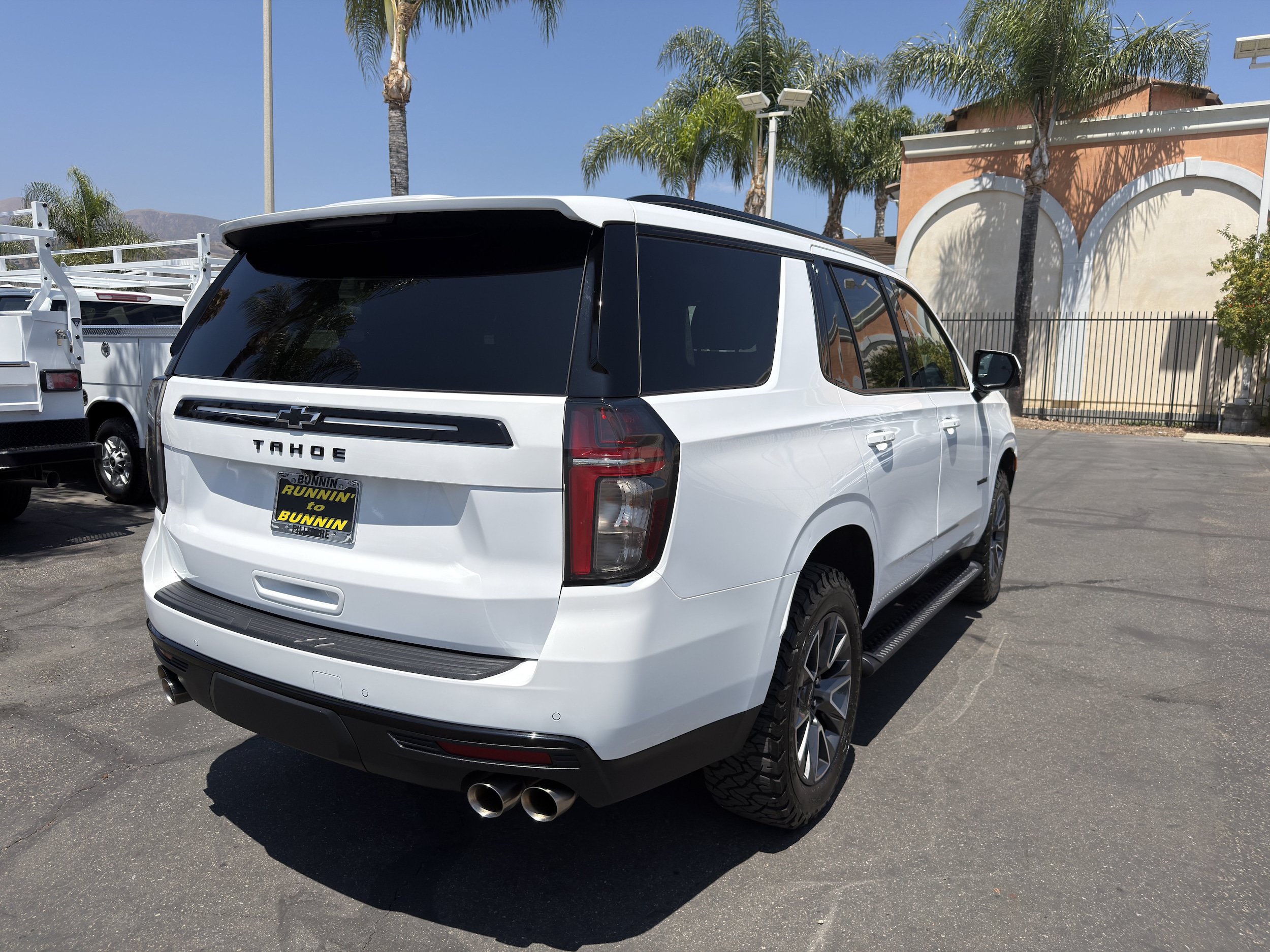 Used 2024 Chevrolet Tahoe Z71 w/ Z71 Off-Road Package AWD/4WD image 8