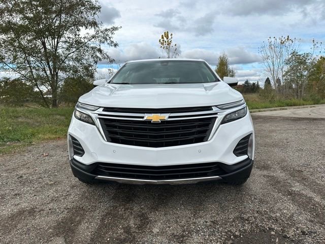 Used 2024 Chevrolet Equinox LT image 3