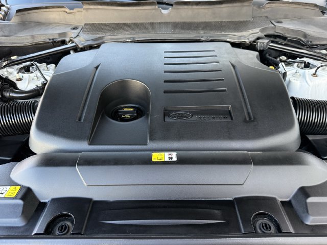 Used 2019 Land Rover Range Rover Sport HST AWD/4WD image 35