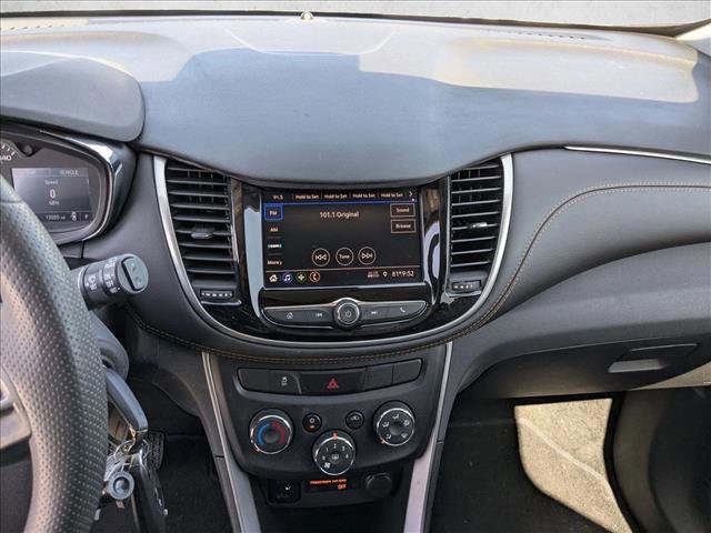 Used 2022 Chevrolet Trax LS w/ Tint and Cruise Package AWD/4WD image 12