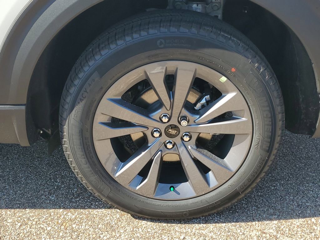 New 2025 Ford Explorer Active image 5