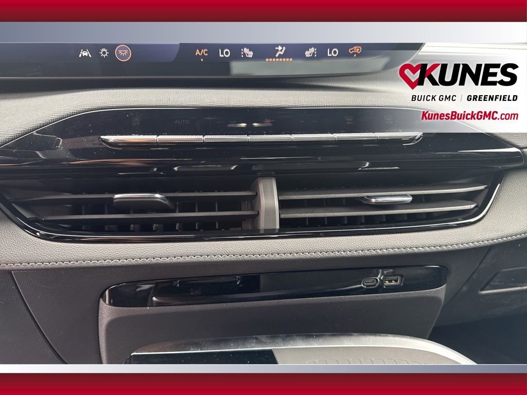 New 2026 Buick Enclave Sport Touring w/ Power Package image 31