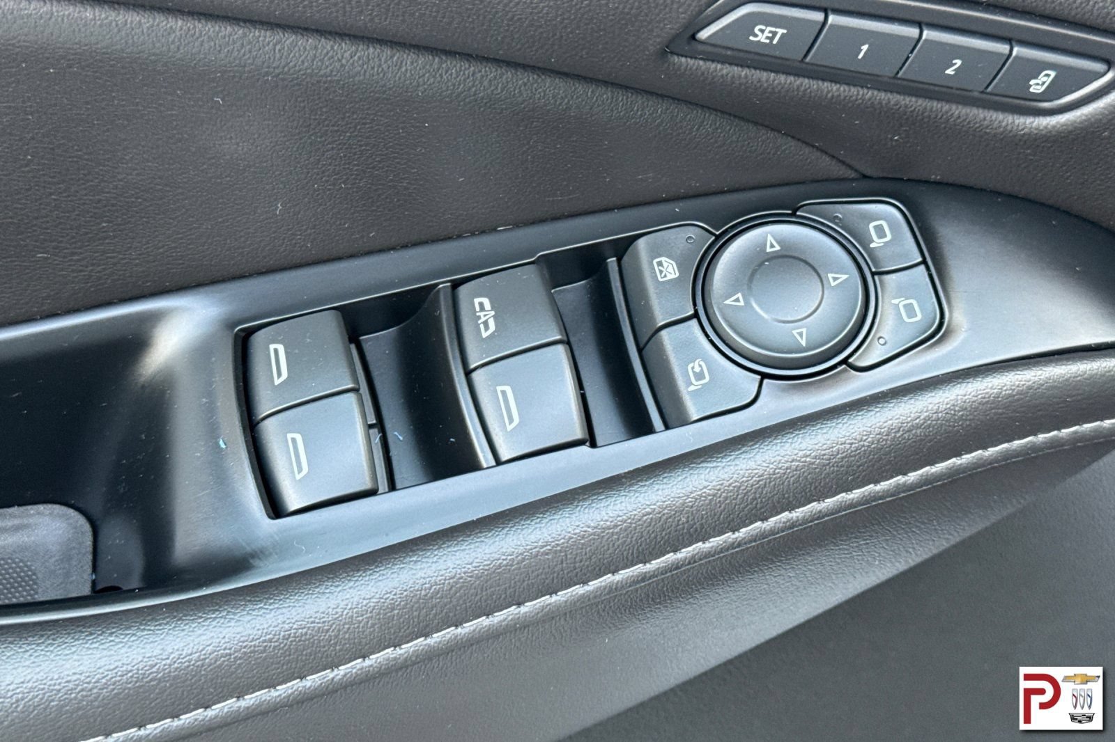Certified 2023 Buick Enclave Avenir w/ Avenir Technology Package AWD/4WD image 13