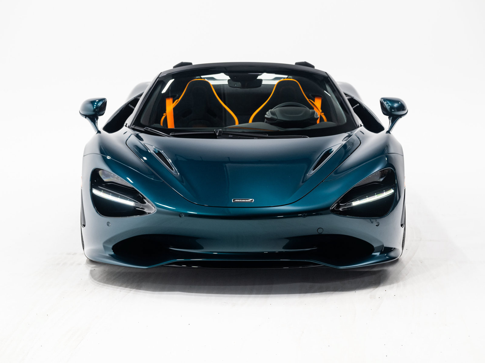Used 2024 McLaren 750S Spider RWD image 9