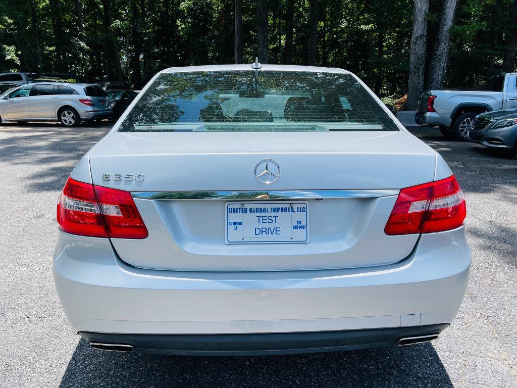 Used 2010 Mercedes-Benz E 350 Sedan image 9