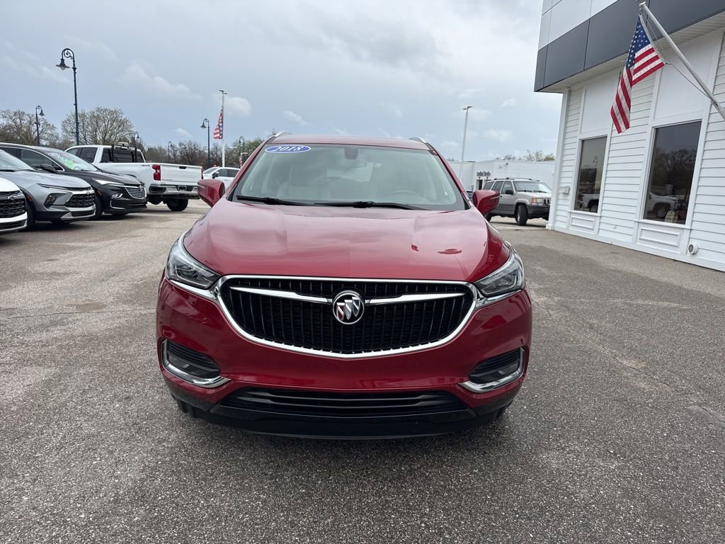 Certified 2018 Buick Enclave Essence FWD image 2