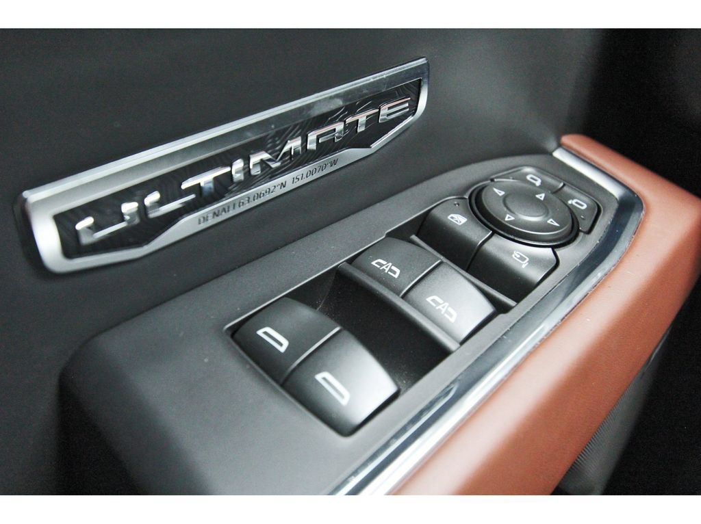 Used 2025 GMC Sierra 1500 Denali Ultimate AWD/4WD image 19