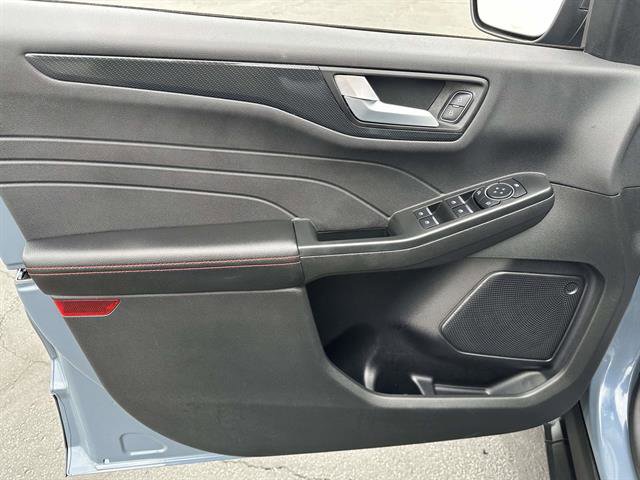 Used 2024 Ford Escape ST-Line w/ Tech Pack #1 image 9