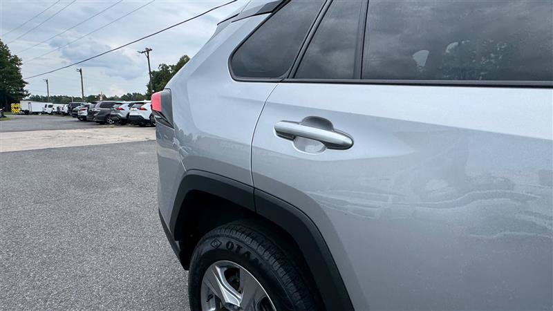 Used 2022 Toyota RAV4 XLE w/ Convenience Package AWD/4WD image 23
