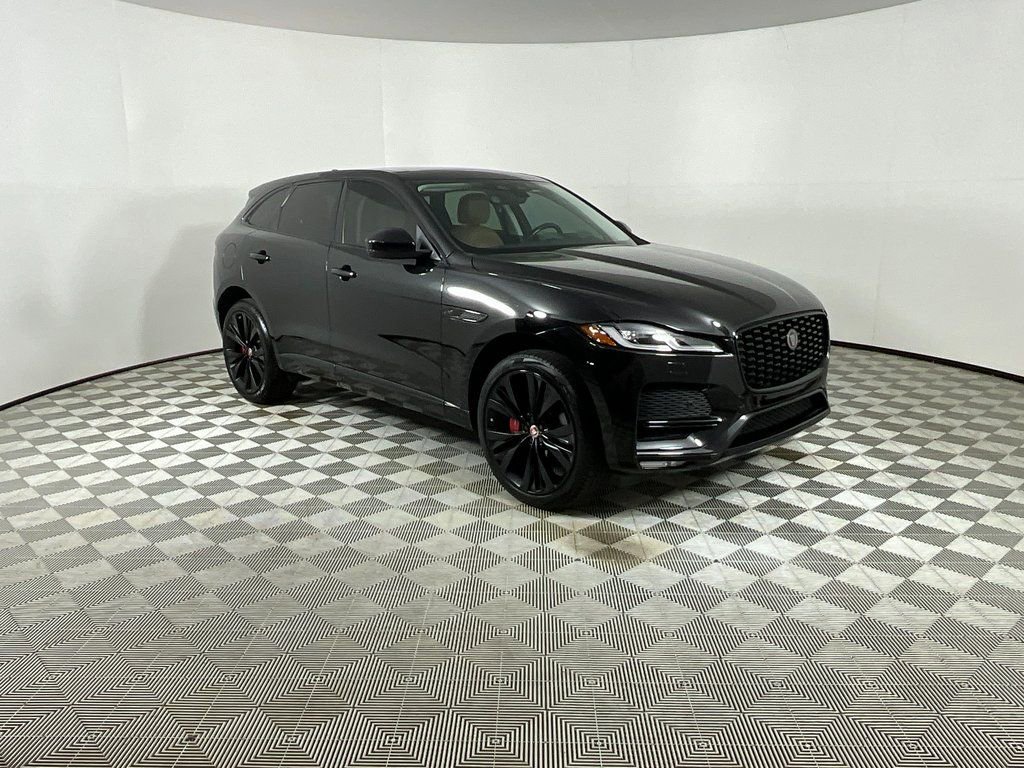 Used 2022 Jaguar F-PACE S image 6