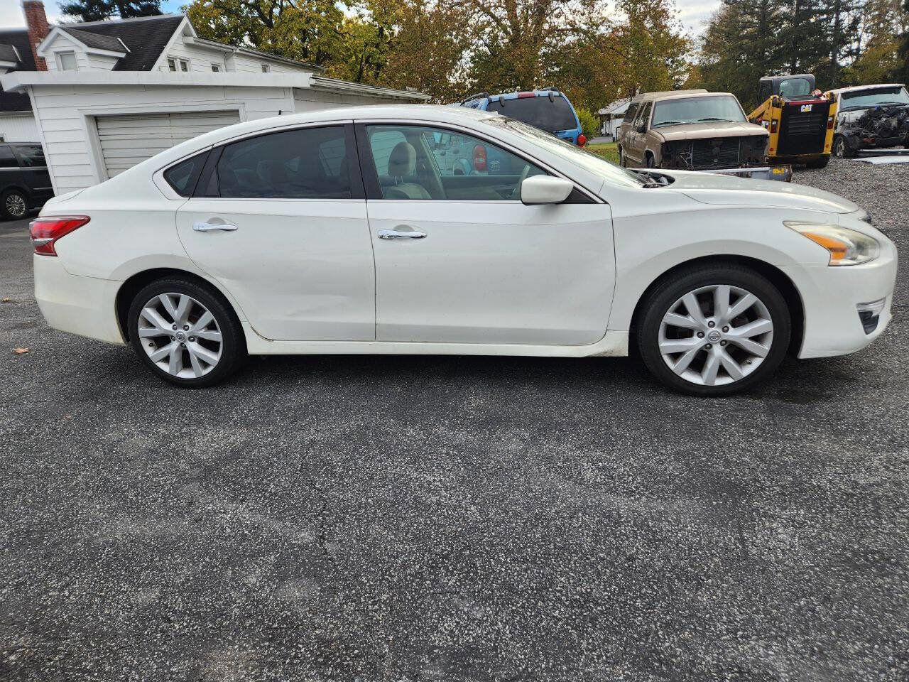 Used 2013 Nissan Altima 3.5 S image 4