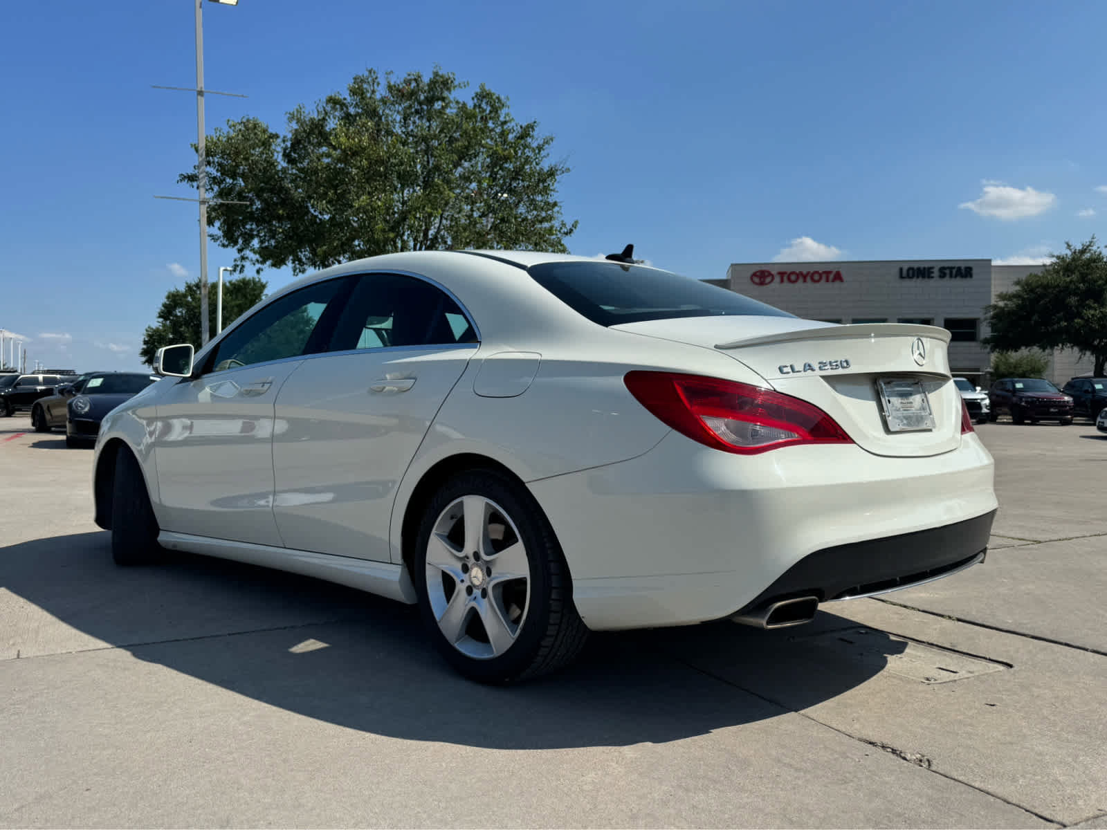Used 2015 Mercedes-Benz CLA 250 image 2