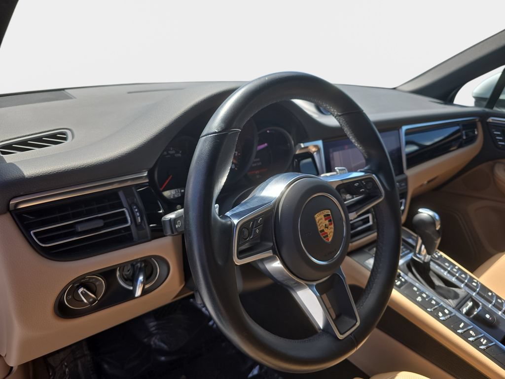 Used 2019 Porsche Macan AWD/4WD image 26