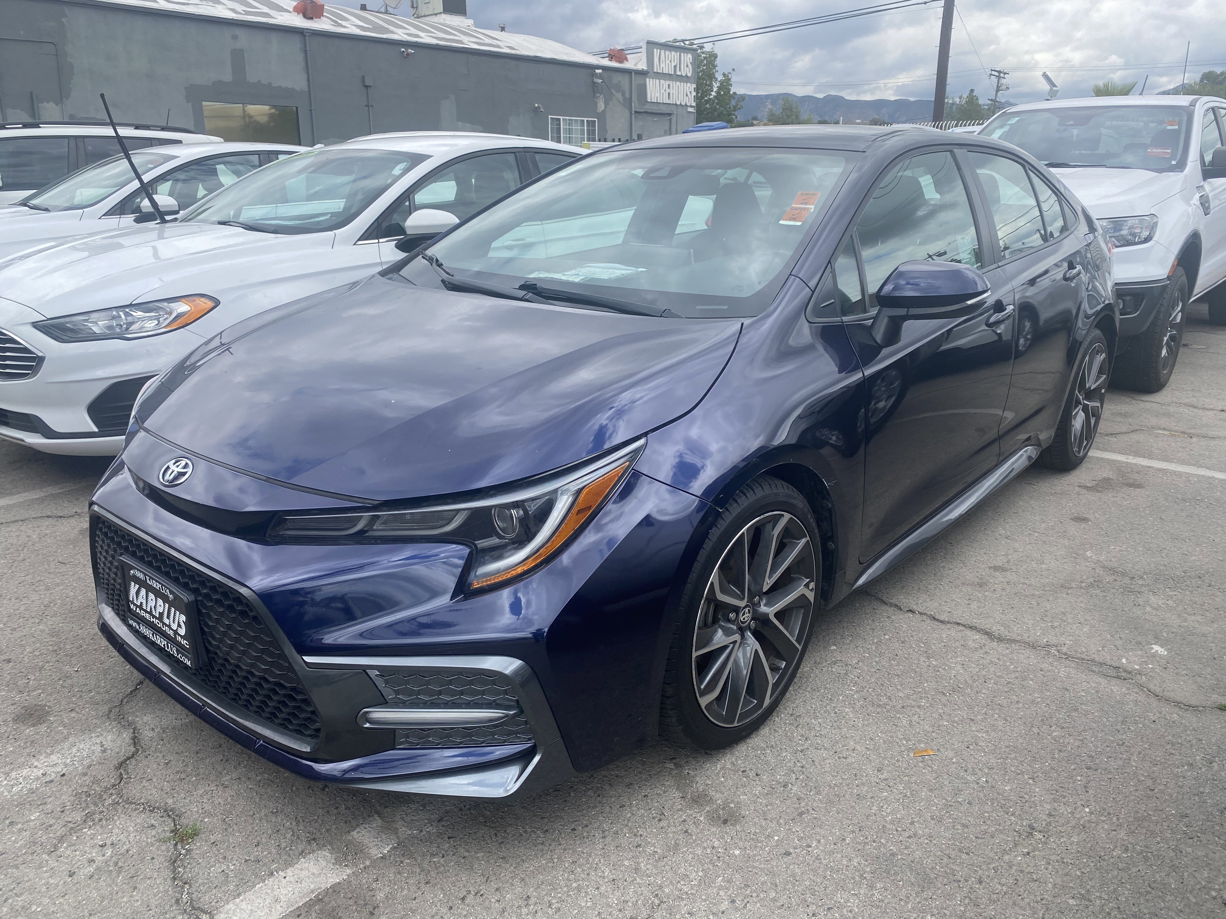 Used 2020 Toyota Corolla SE w/ Carpet Mat Package (TMS) FWD image 2