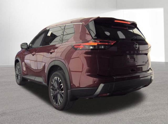 Used 2025 Nissan Rogue SL w/ Tech Package AWD/4WD image 3